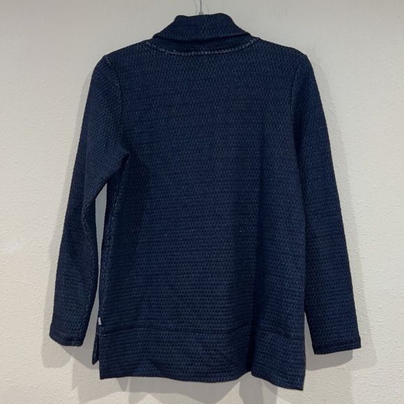 Women’s T by Talbots active sweater top size Small - Picture 5 of 5